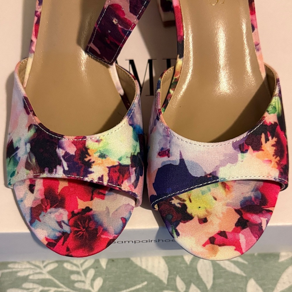 Multicolor Floral Heels - Picture 4 of 8